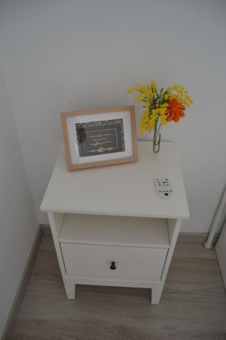 Cozy And Well Connected Apartment Севілья Екстер'єр фото